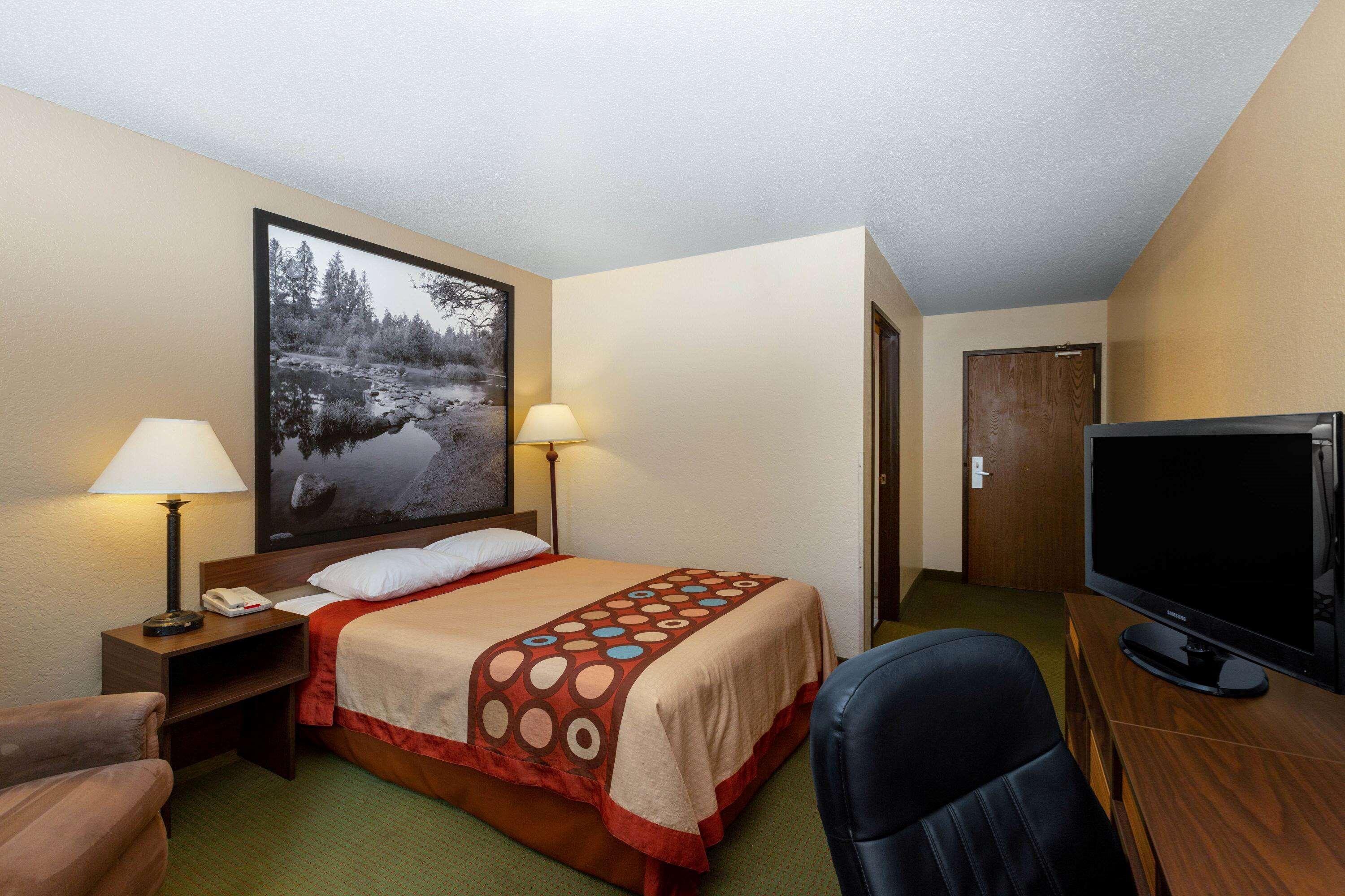 Super 8 by Wyndham Bemidji MN Hotel Bagian luar foto