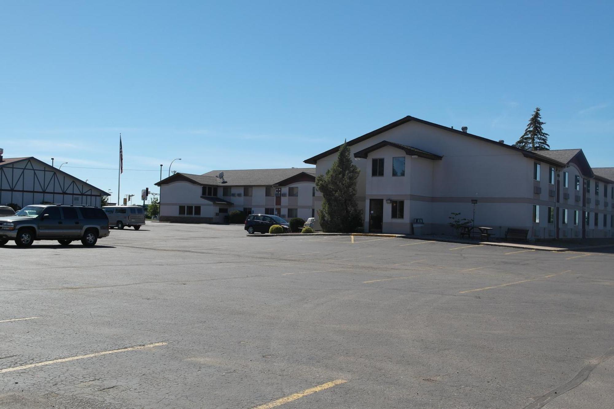 Super 8 by Wyndham Bemidji MN Hotel Bagian luar foto